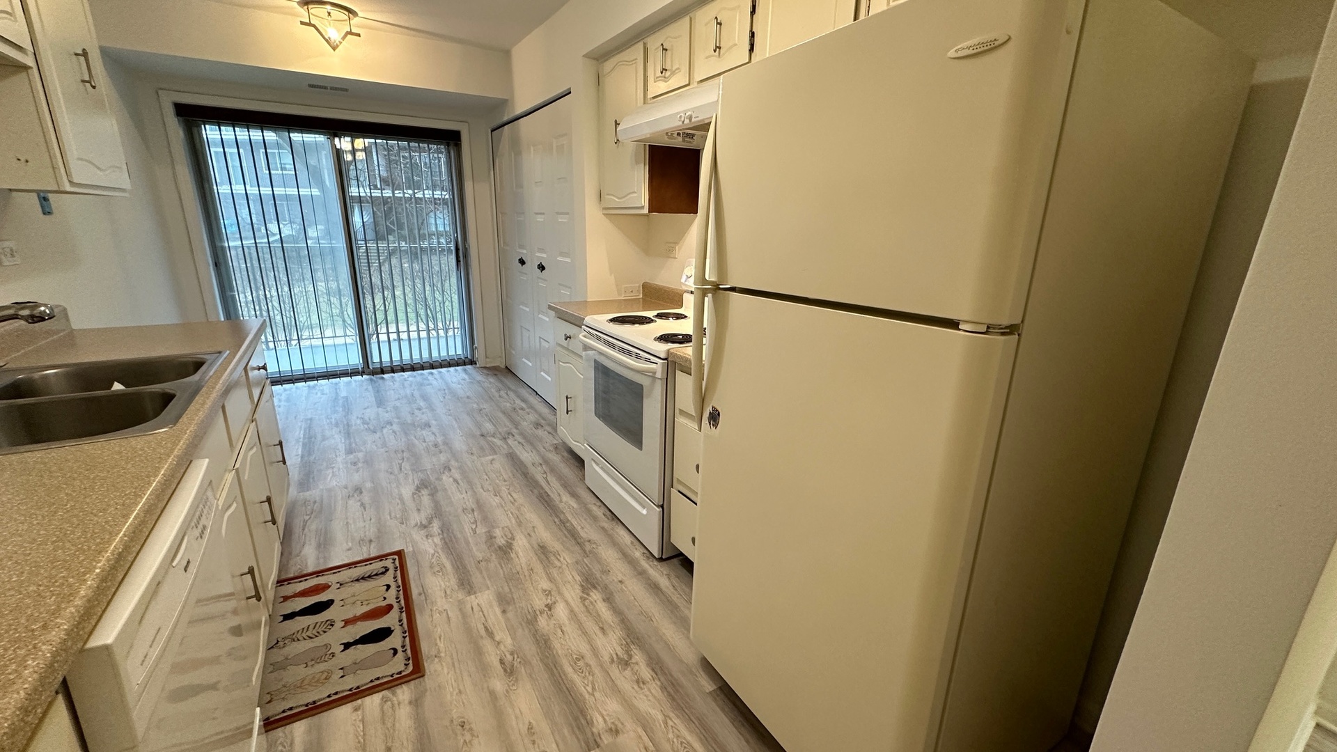 9530 Lamon Avenue Unit: 104