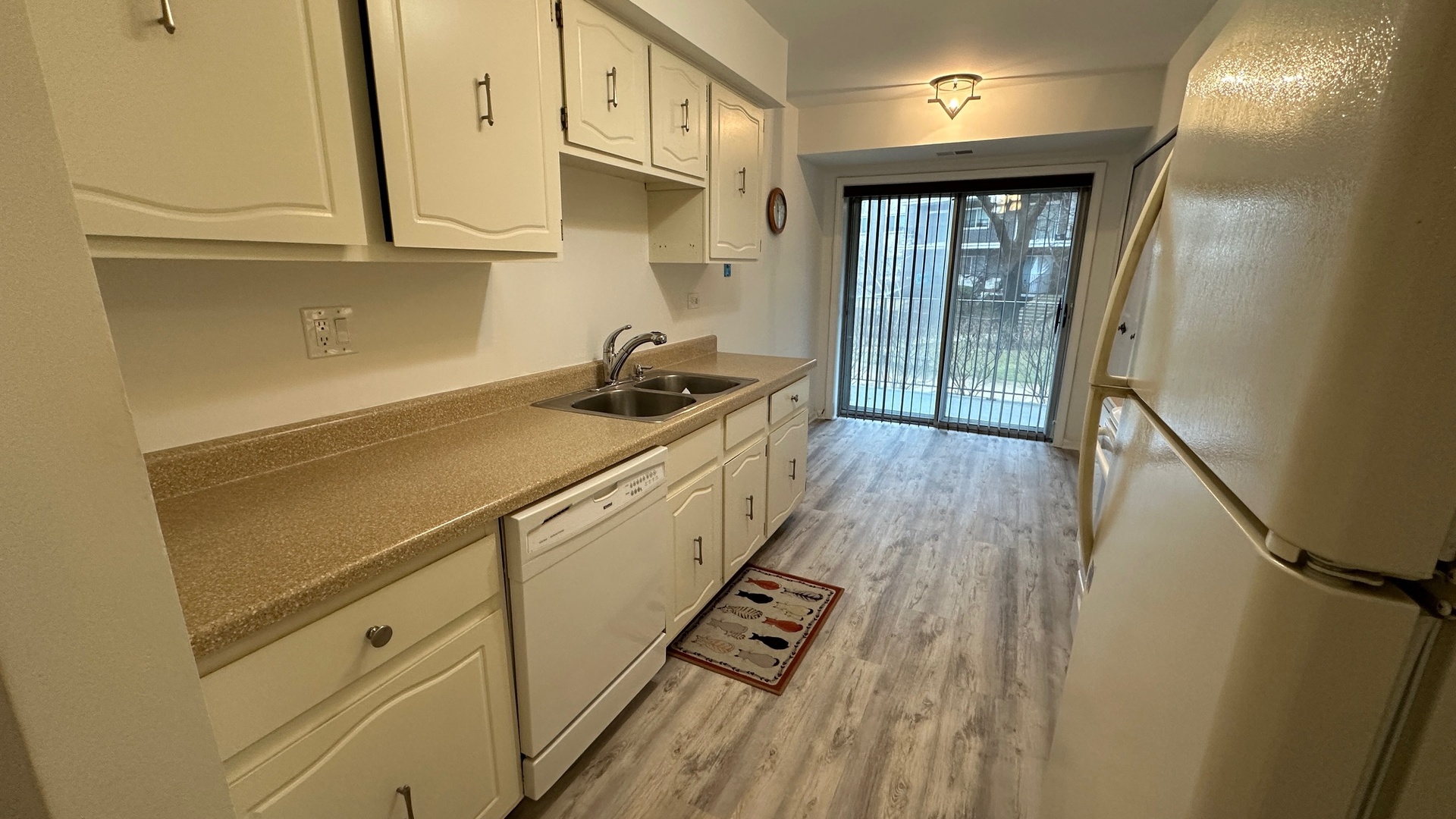 9530 Lamon Avenue Unit: 104