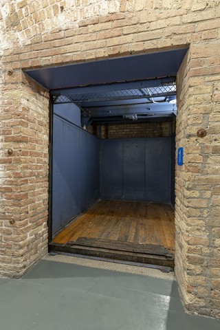 835 N Wood Street Unit: 301