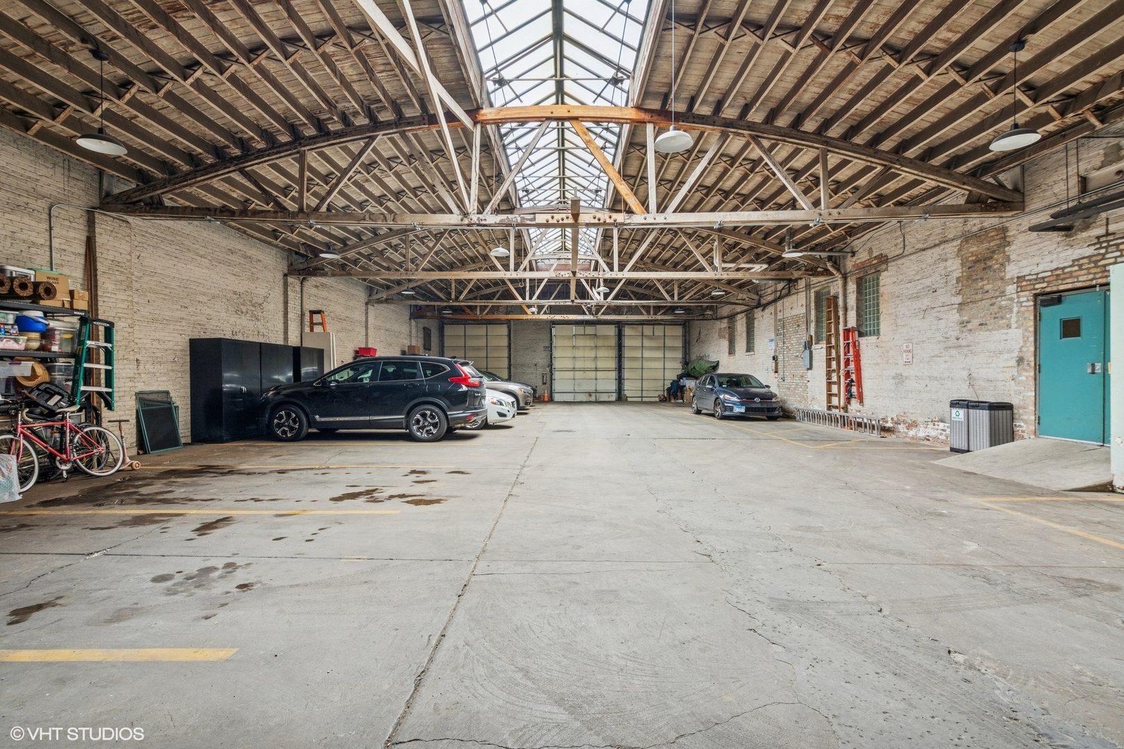 835 N Wood Street Unit: 301