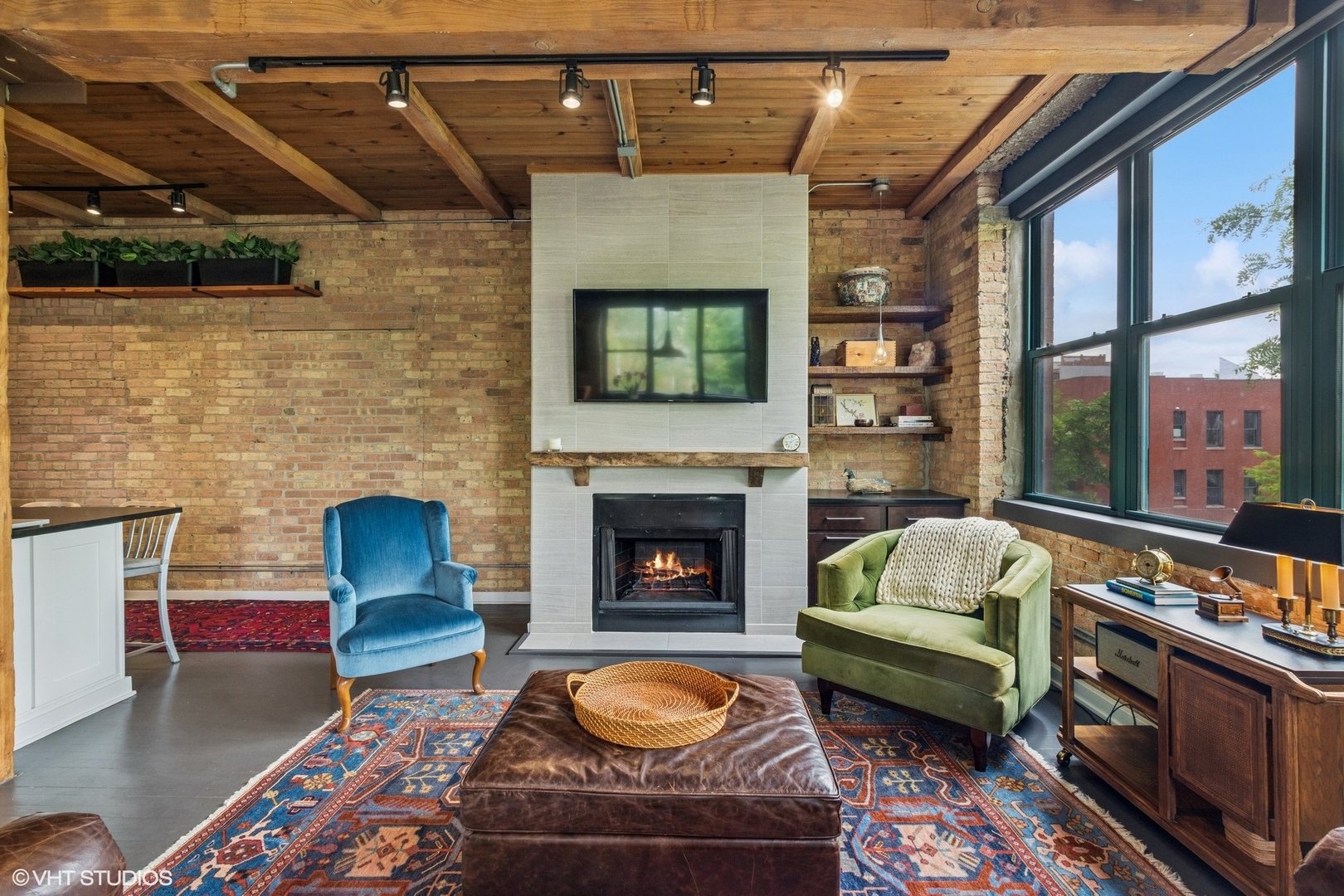 835 N Wood Street Unit: 301
