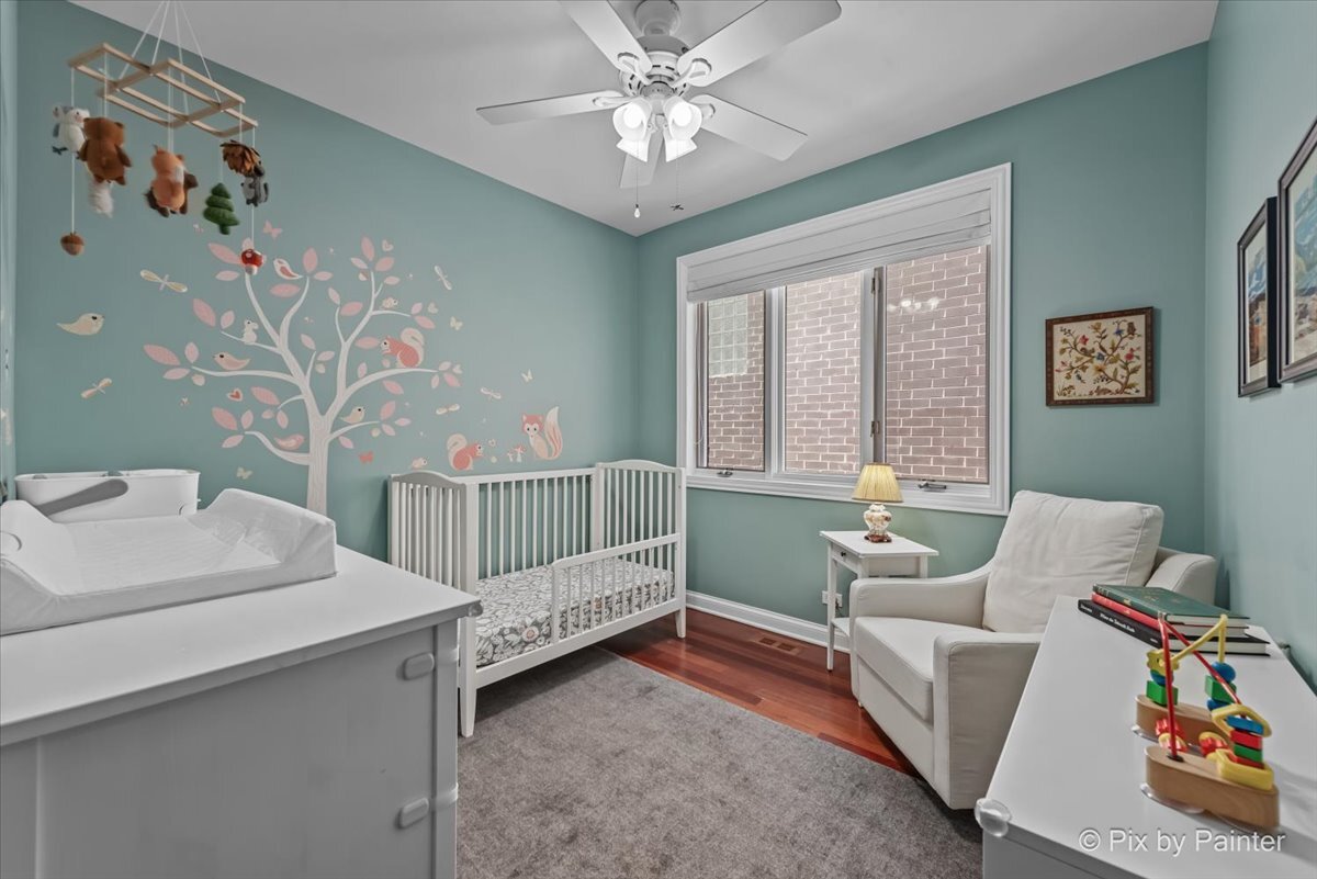 4946 N DAMEN Avenue Unit: 3N