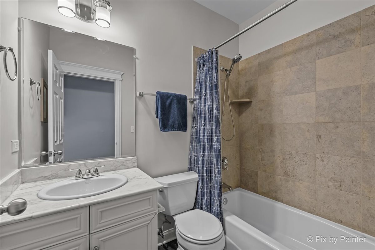 4946 N DAMEN Avenue Unit: 3N