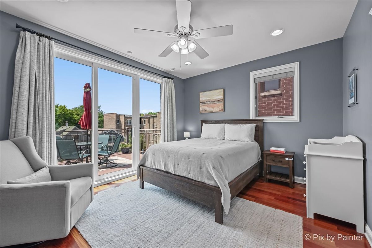 4946 N DAMEN Avenue Unit: 3N