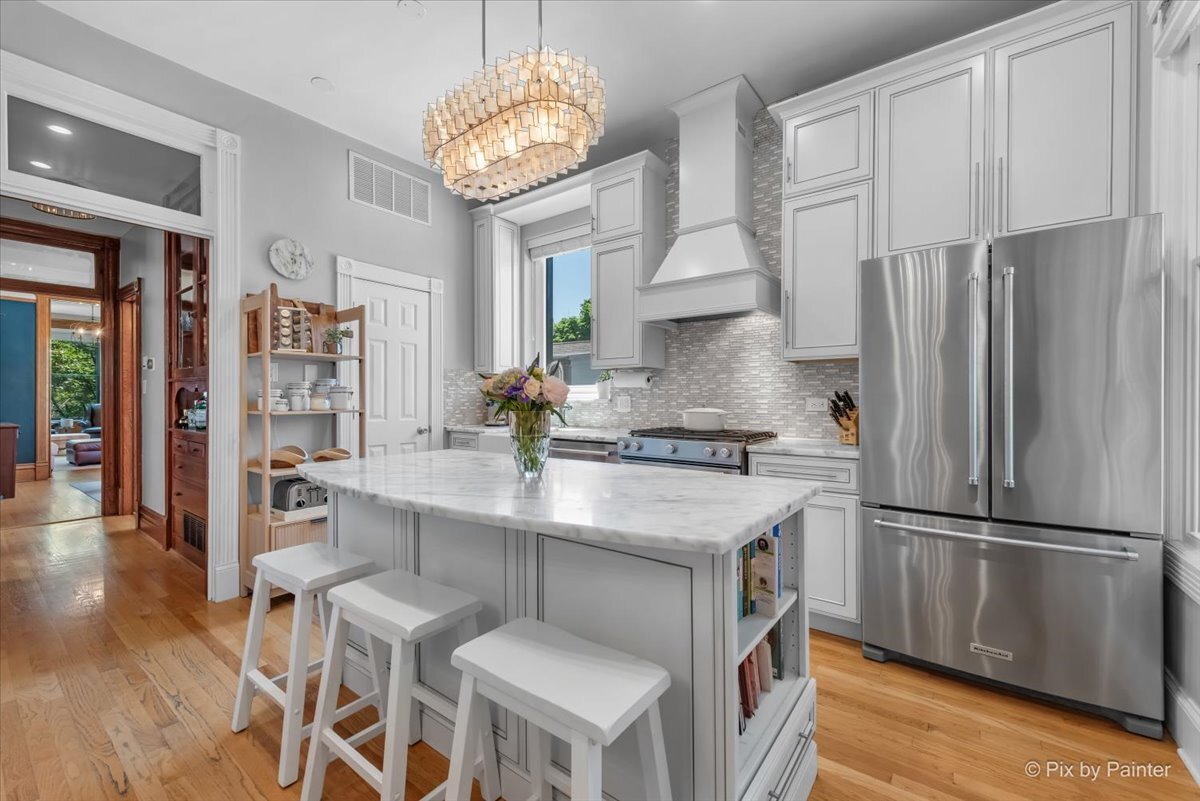 3028 N Kenmore Avenue Unit: 3