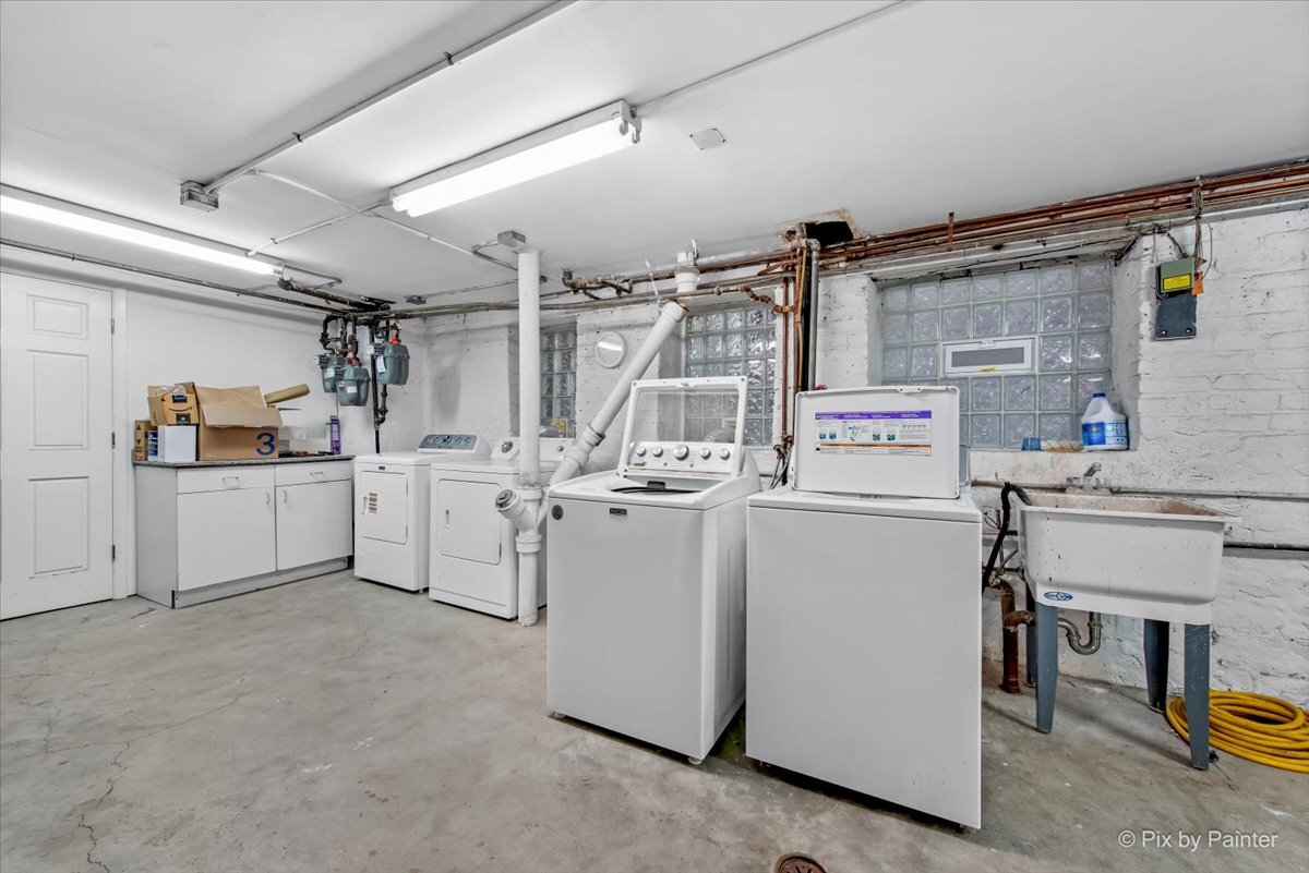 3028 N Kenmore Avenue Unit: 3