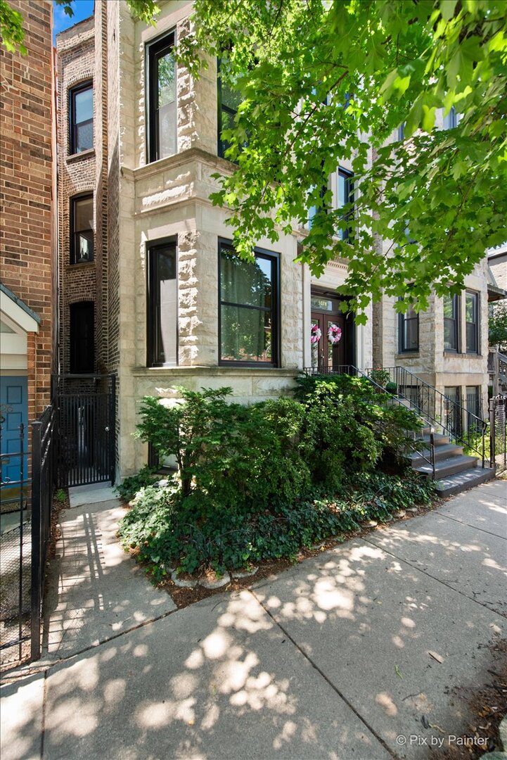 3028 N Kenmore Avenue Unit: 3