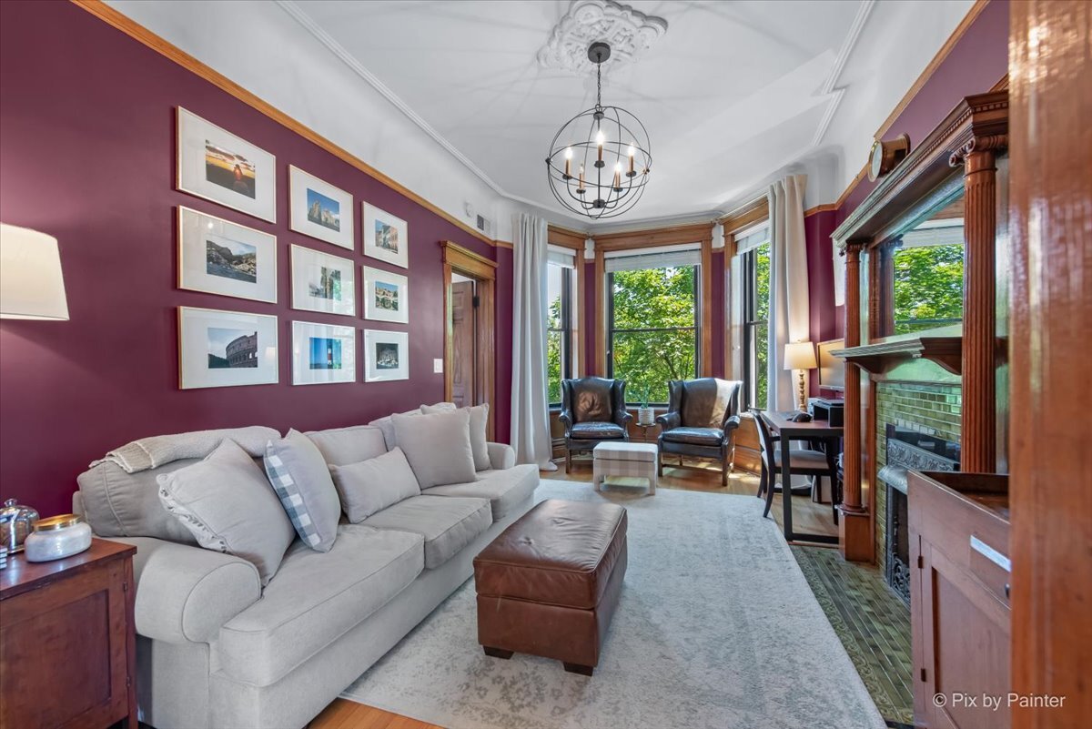3028 N Kenmore Avenue Unit: 3