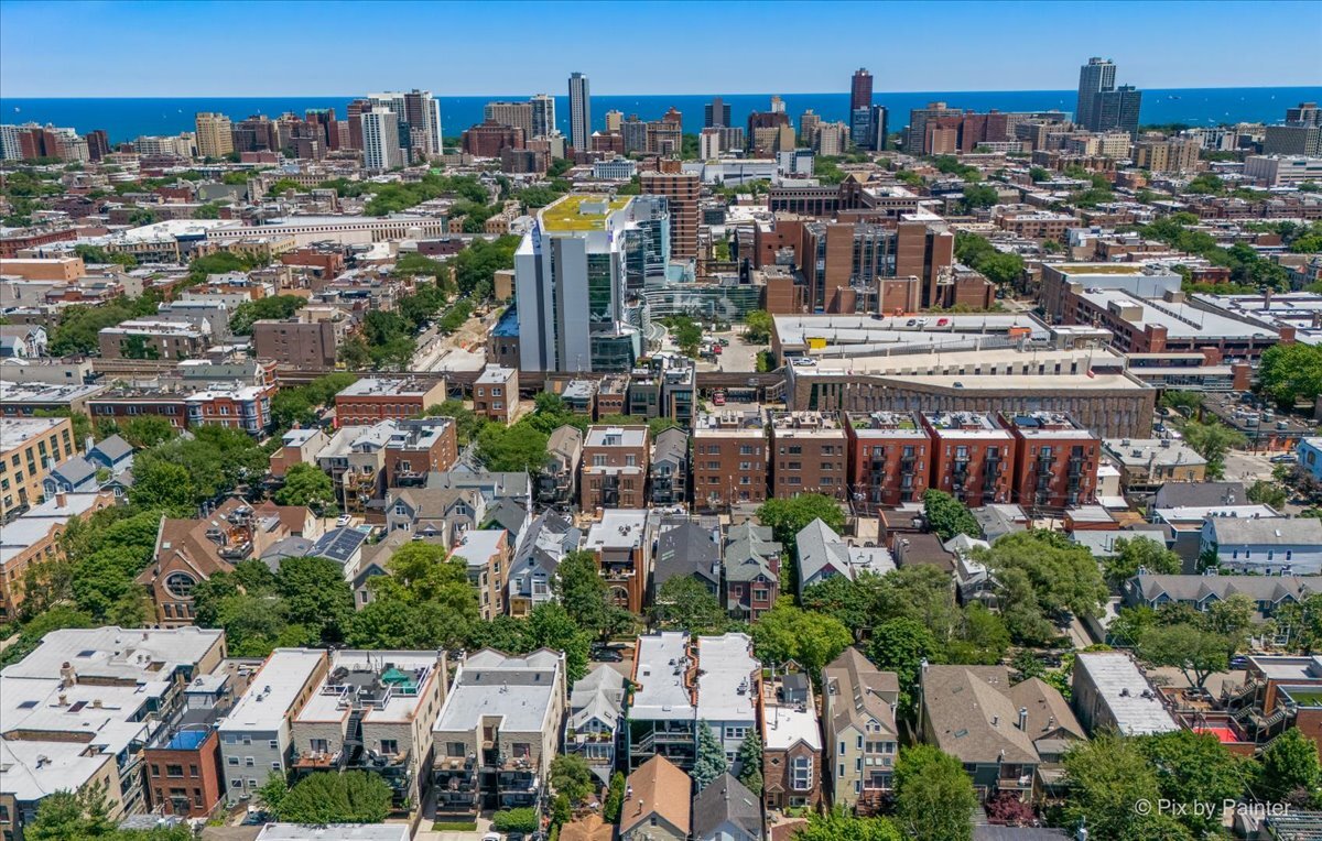 3028 N Kenmore Avenue Unit: 3
