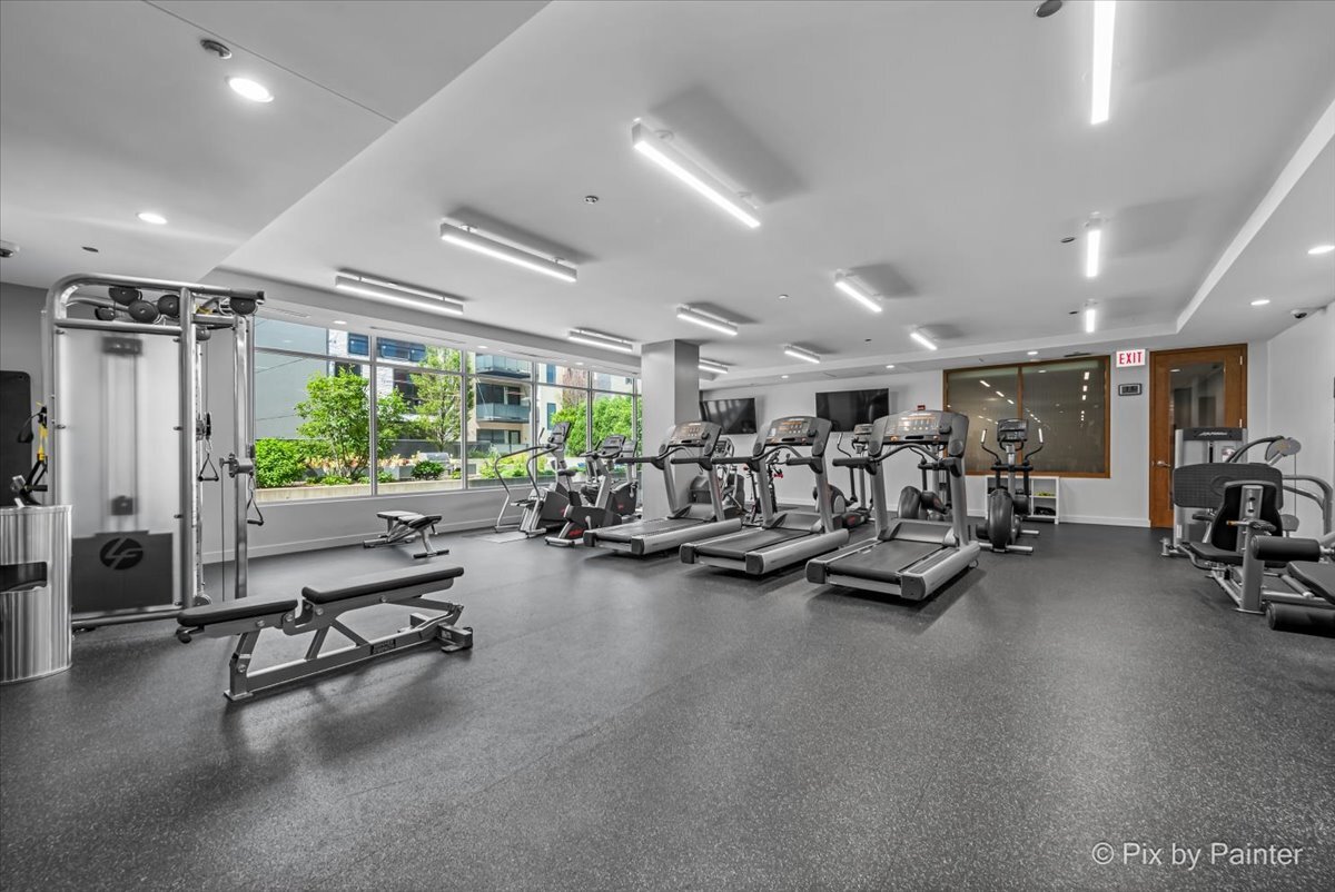 540 W Webster Avenue Unit: 908