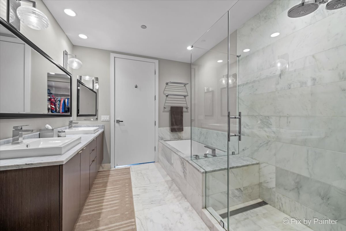 540 W Webster Avenue Unit: 908