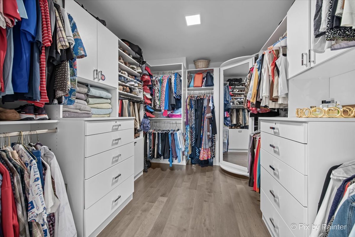 540 W Webster Avenue Unit: 908