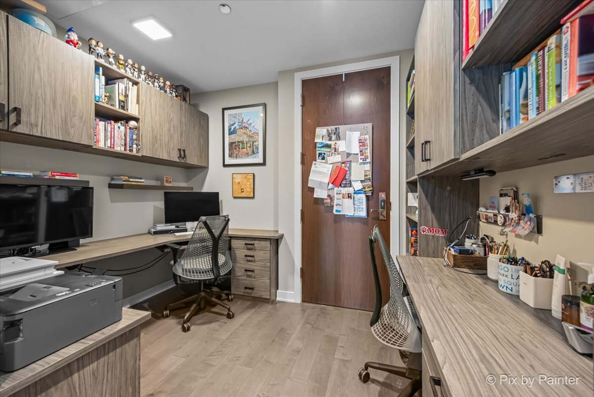 540 W Webster Avenue Unit: 908