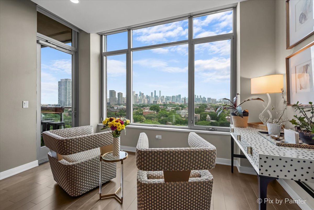 540 W Webster Avenue Unit: 908