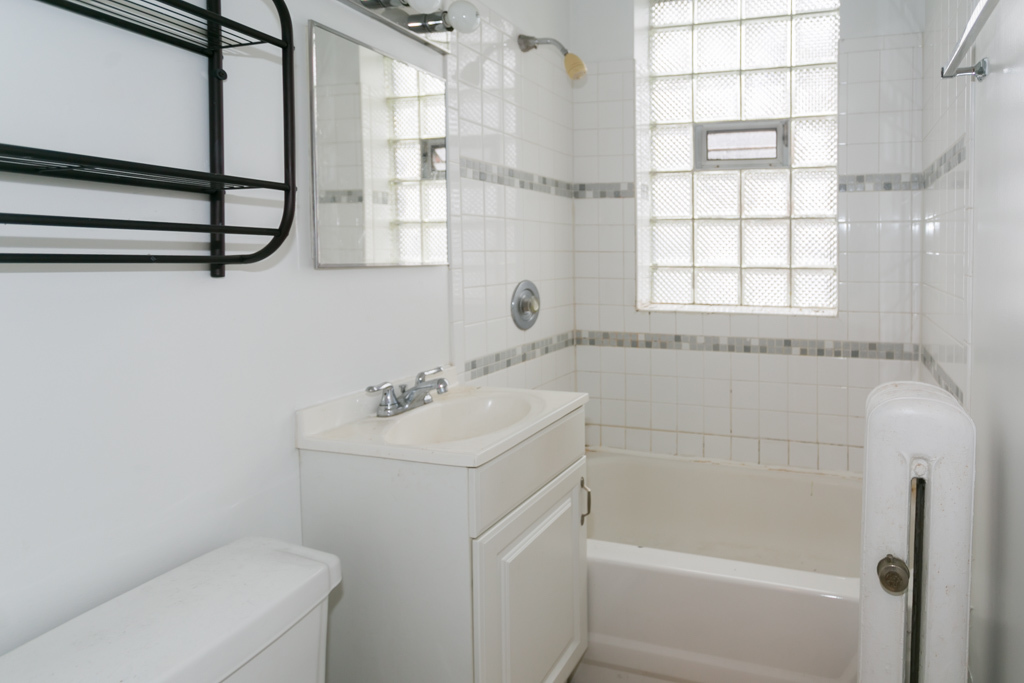 5516 N Kenmore Avenue Unit: 308