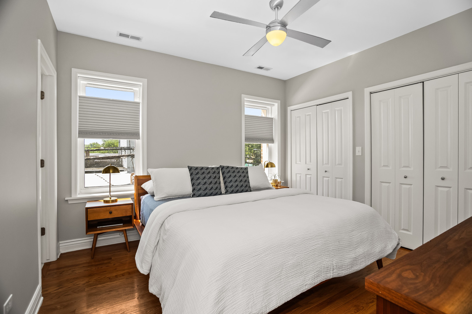 1475 W Winona Street Unit: 2