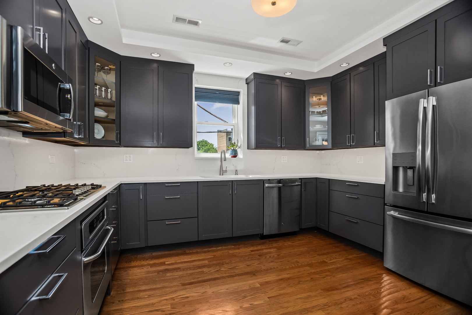 1475 W Winona Street Unit: 2