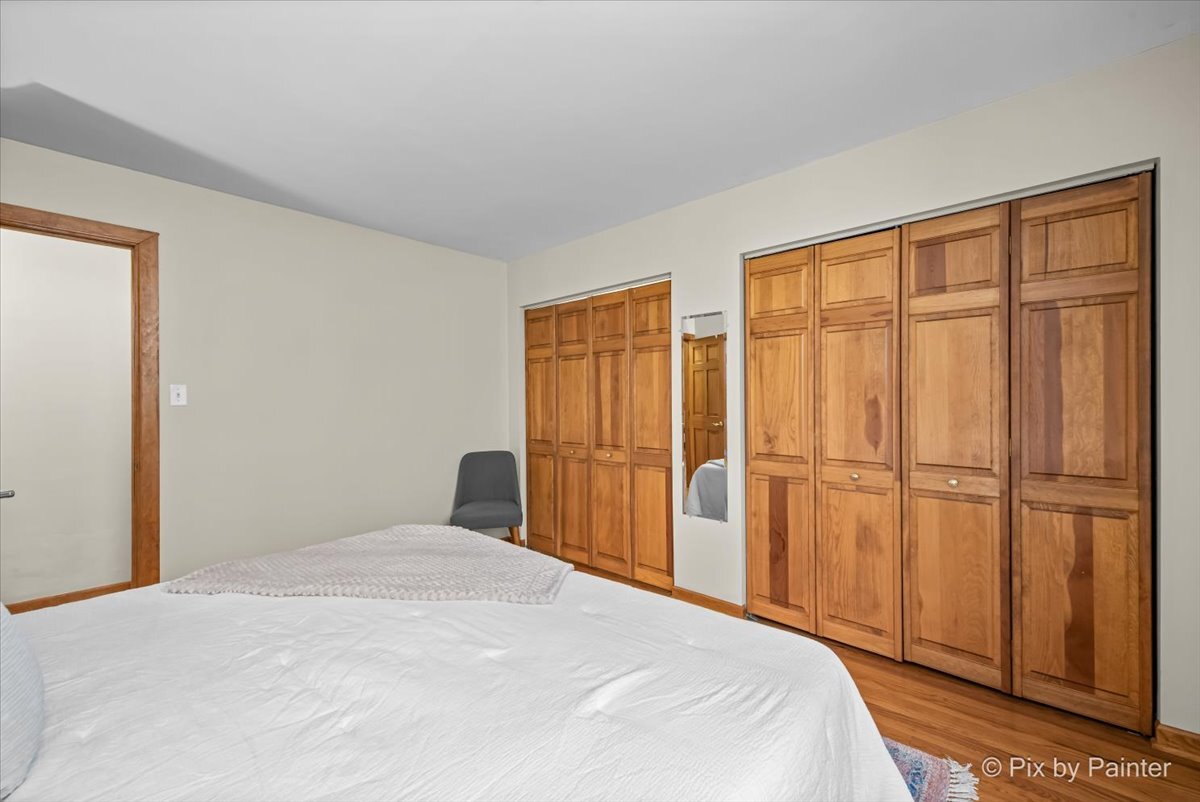 2123 N CLARK Street Unit: 3R