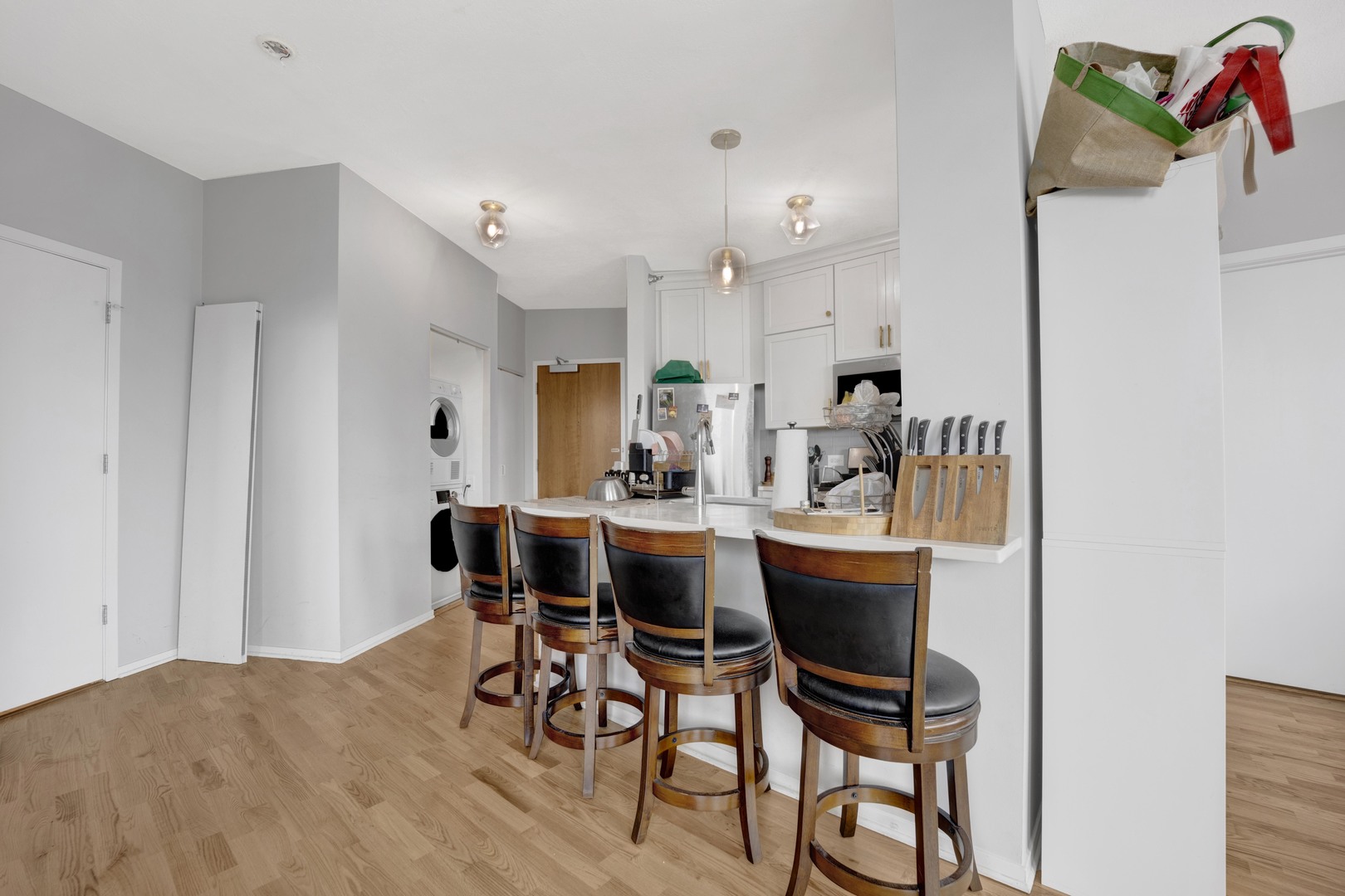 600 N Kingsbury Street Unit: 802