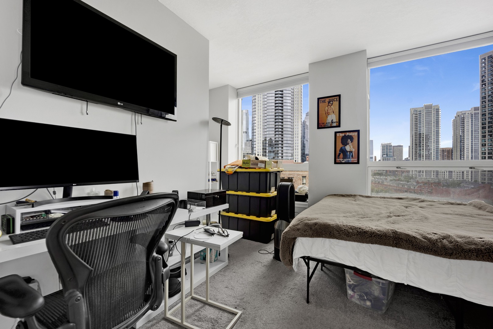 600 N Kingsbury Street Unit: 802