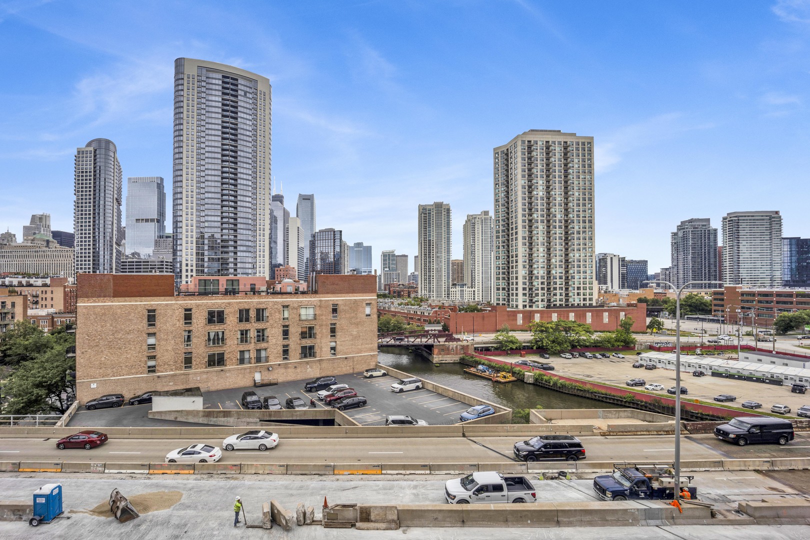 600 N Kingsbury Street Unit: 802