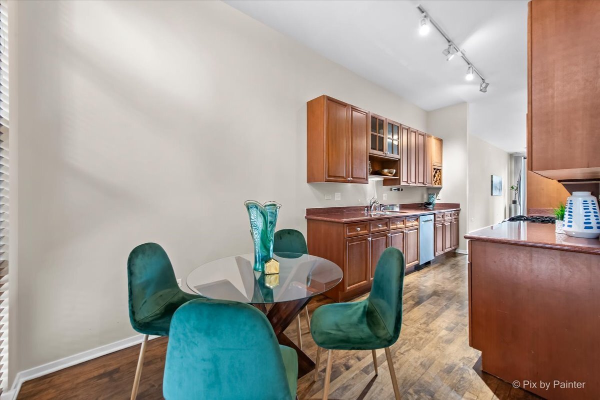 324 N Jefferson Street Unit: 307
