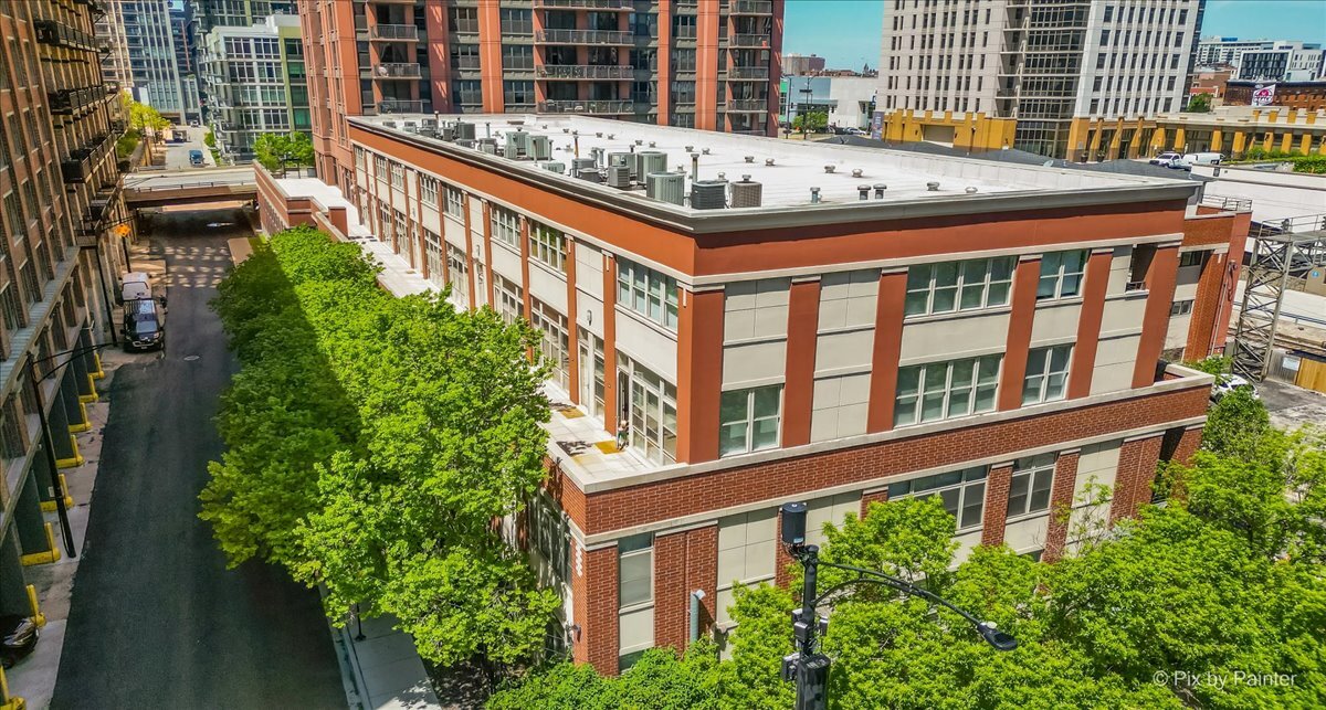 324 N Jefferson Street Unit: 307