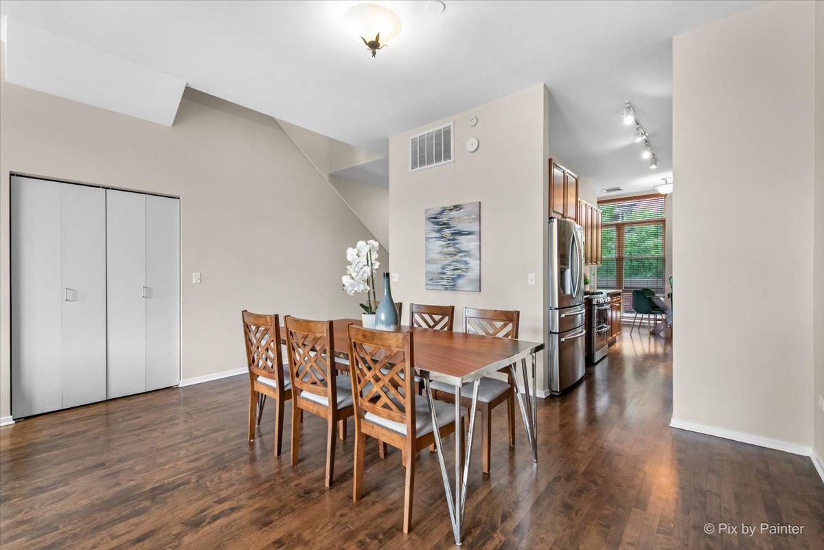 324 N Jefferson Street Unit: 307