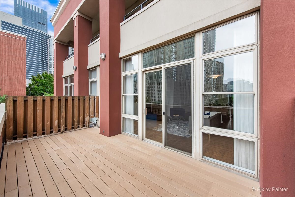 324 N Jefferson Street Unit: 307