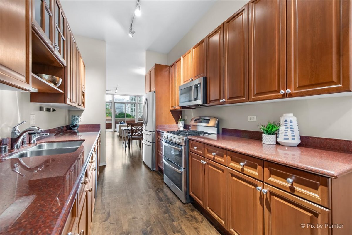 324 N Jefferson Street Unit: 307