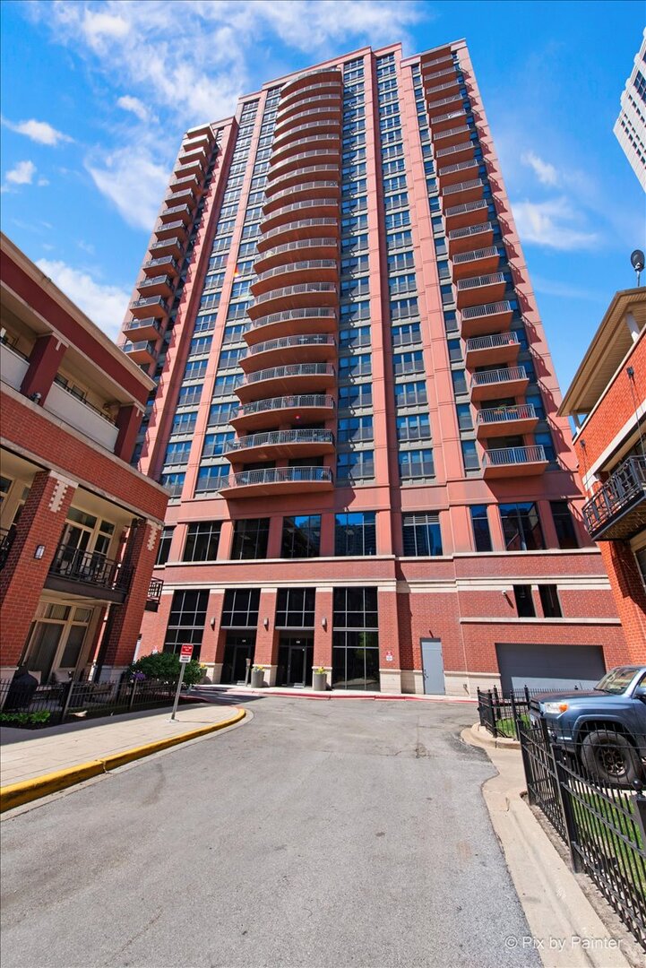 324 N Jefferson Street Unit: 307