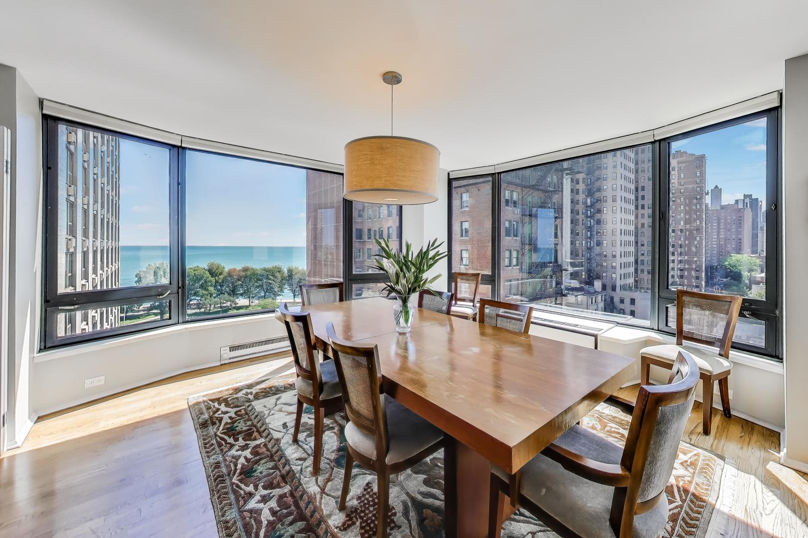 1555 N ASTOR Street Unit: 11SE