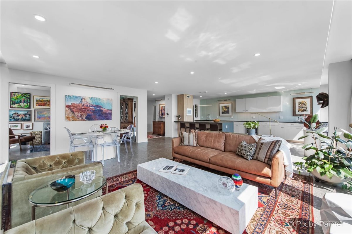 860 N LAKE SHORE Drive Unit: 4M