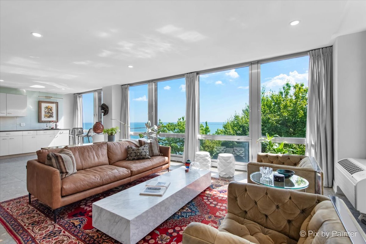 860 N LAKE SHORE Drive Unit: 4M