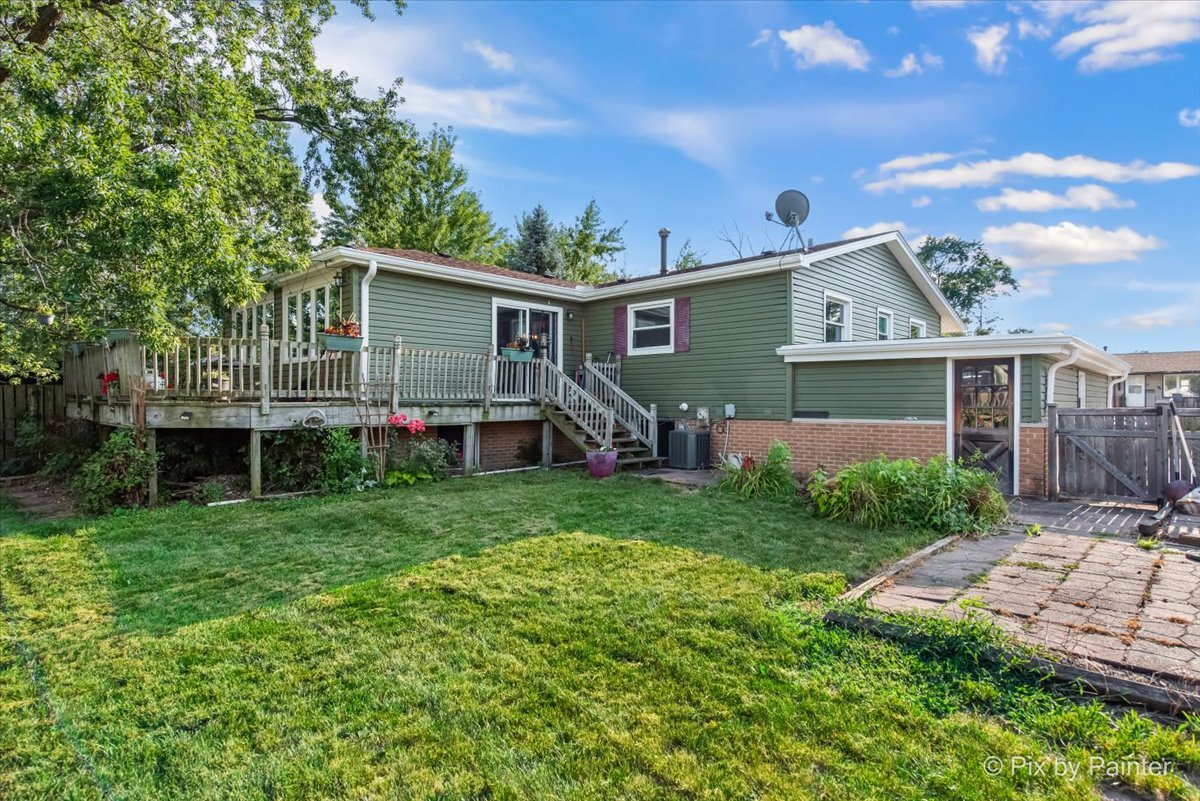 15433 David Lane