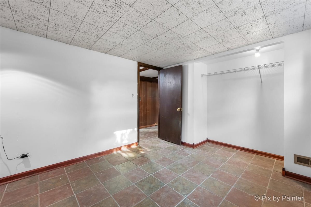 15433 David Lane