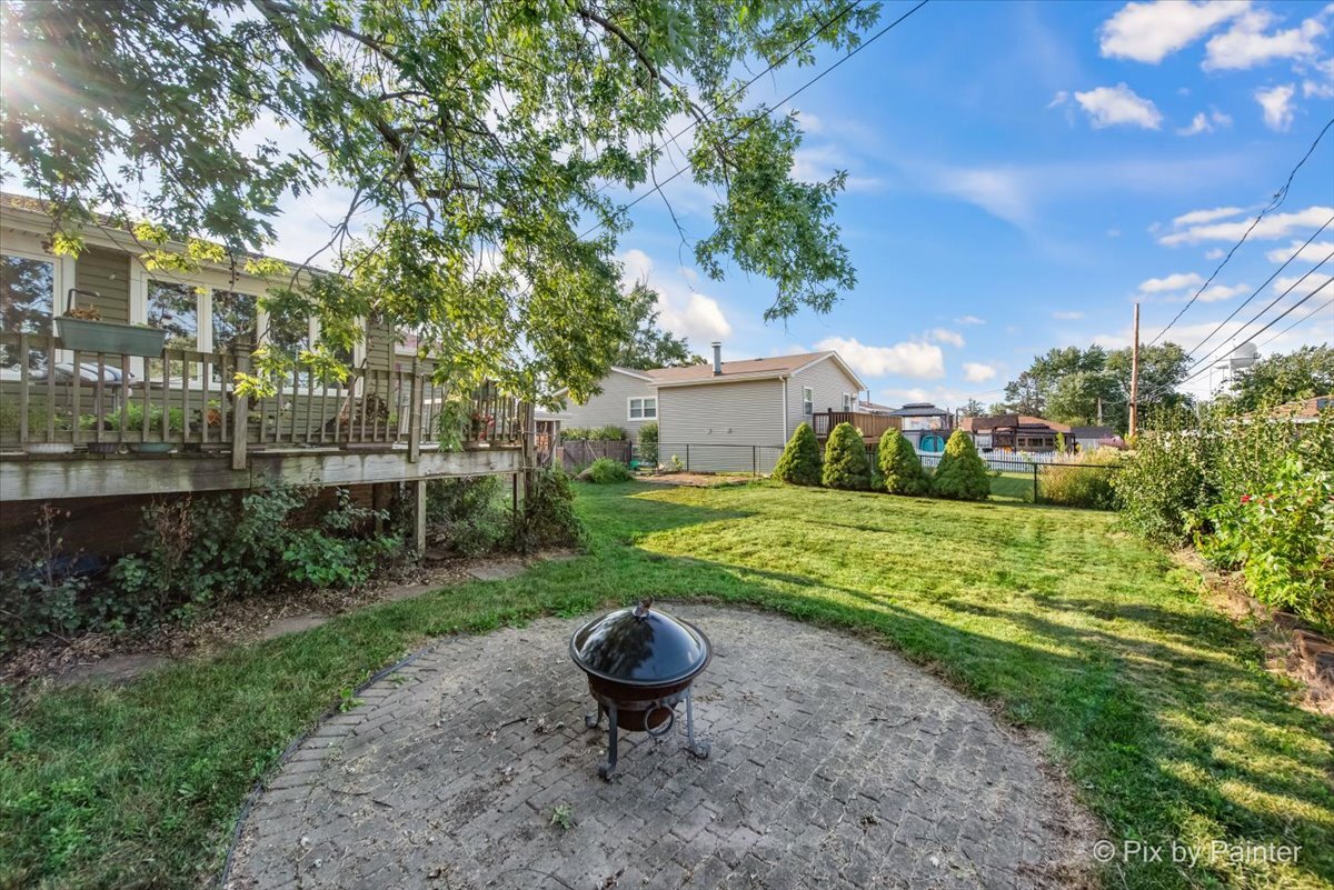 15433 David Lane