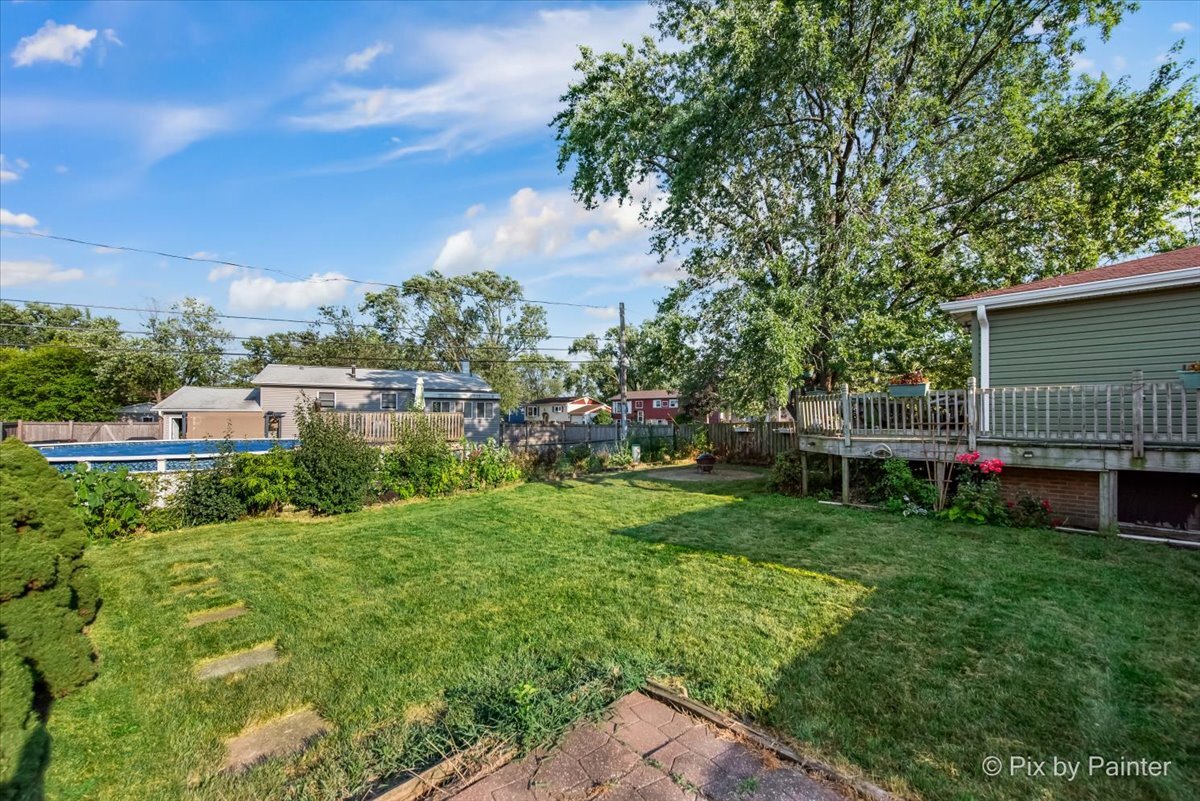 15433 David Lane