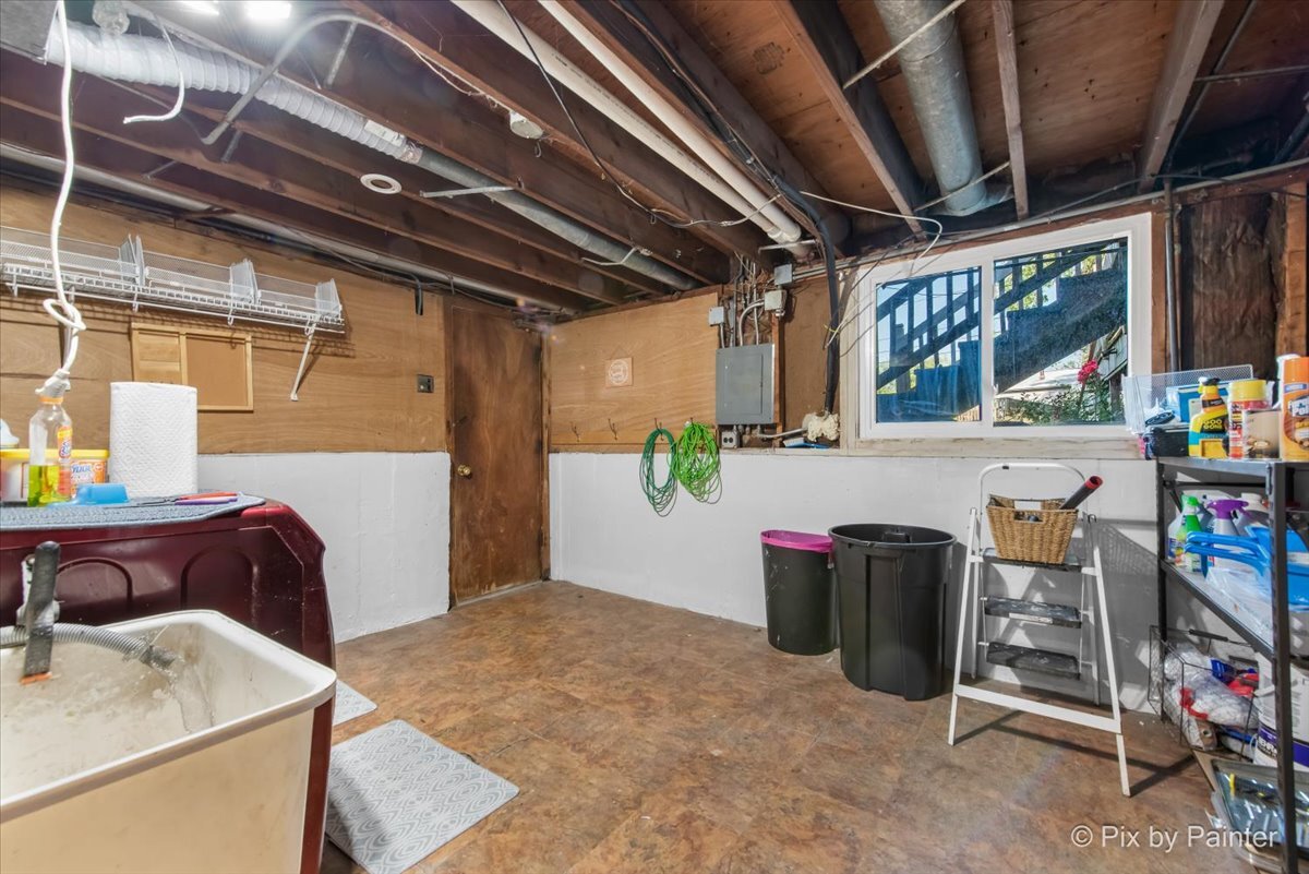 15433 David Lane