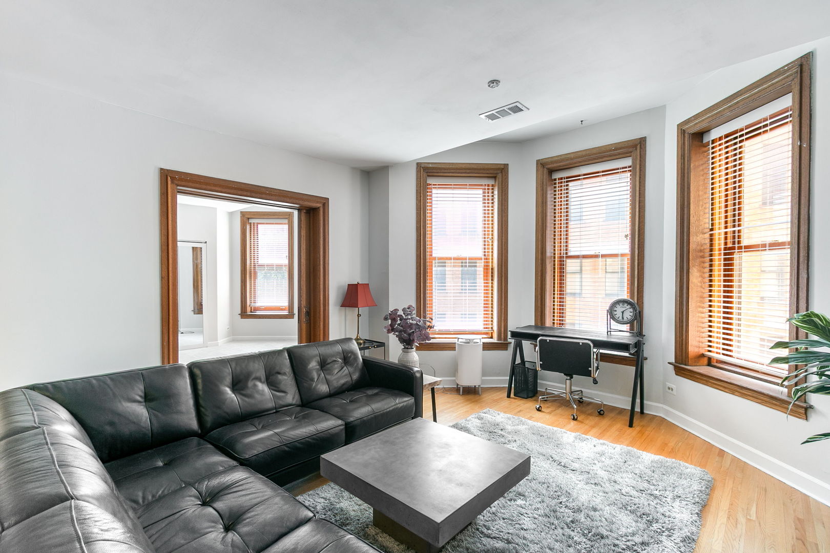 550 W Surf Street Unit: C316