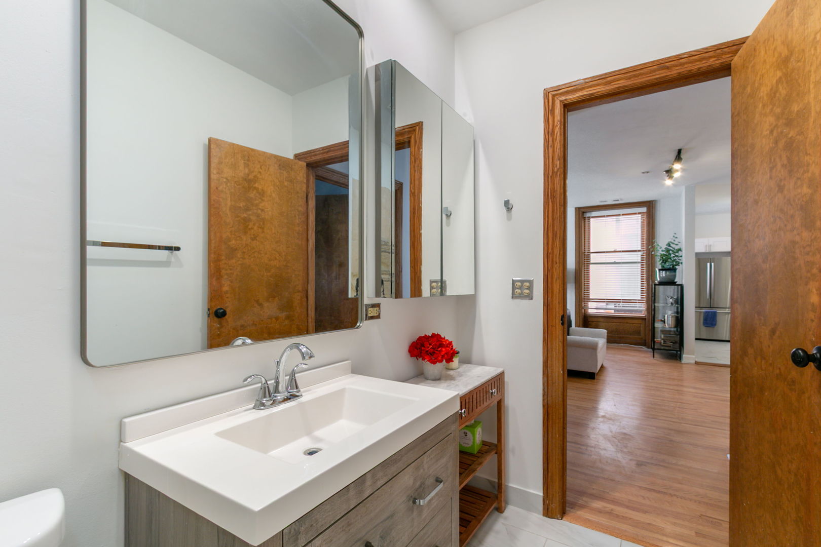 550 W Surf Street Unit: C316