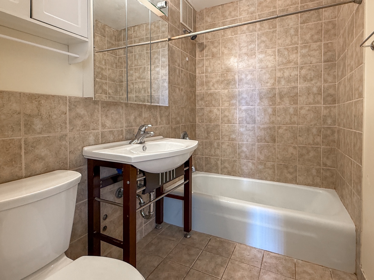 655 W Irving Park Road Unit: 4811