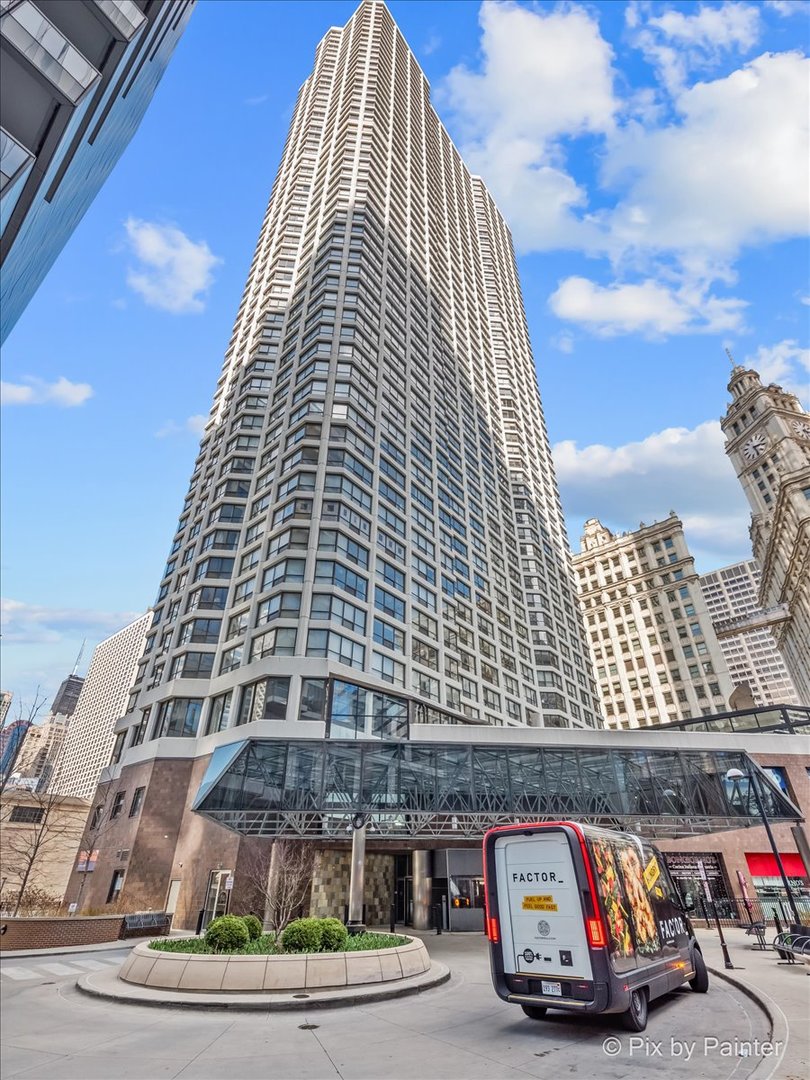 405 N WABASH Avenue Unit: 2314