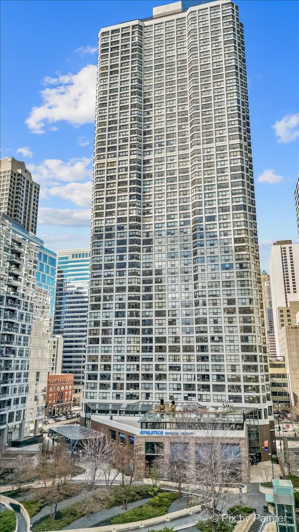 405 N WABASH Avenue Unit: 2314