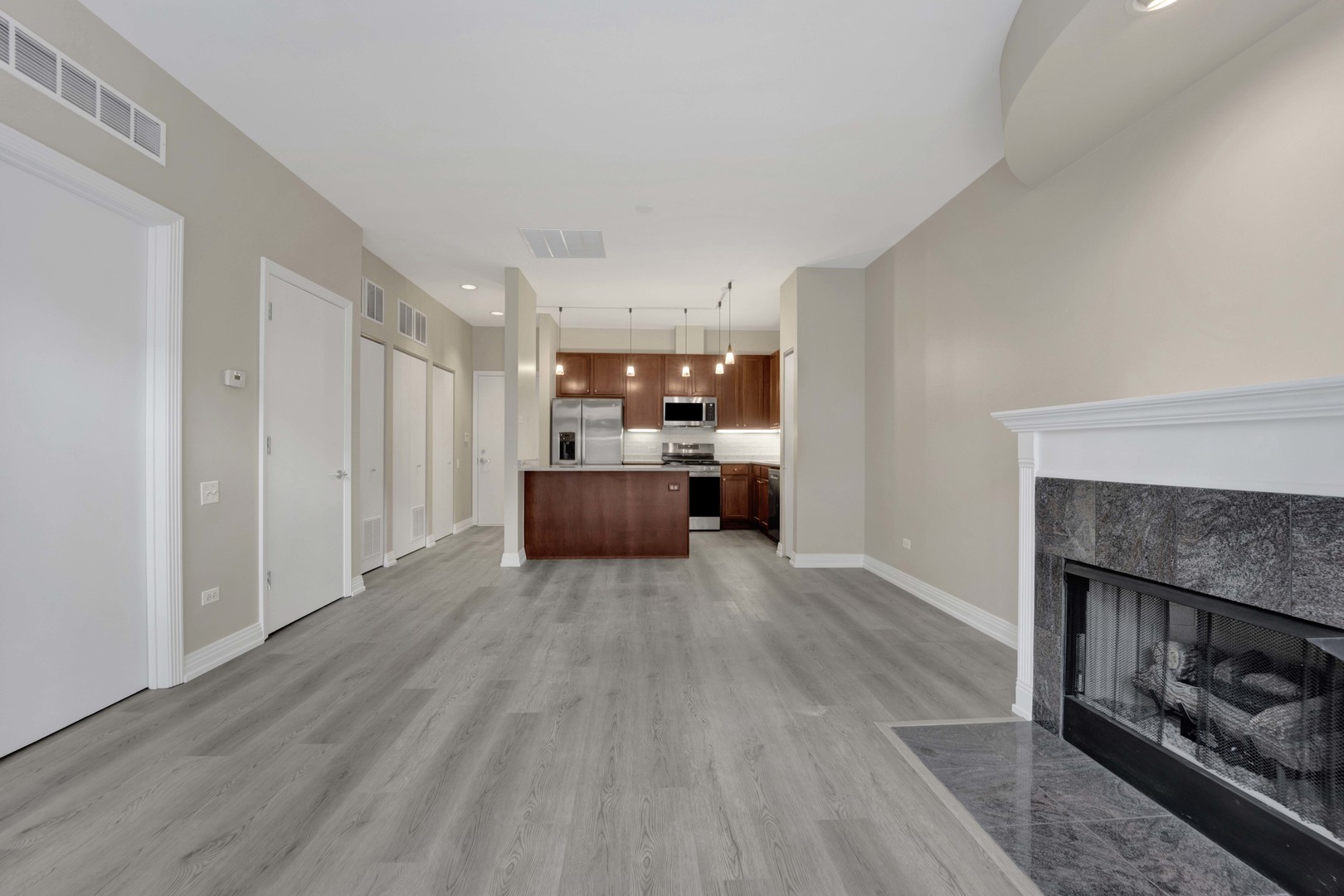 550 W Fulton Street Unit: 507