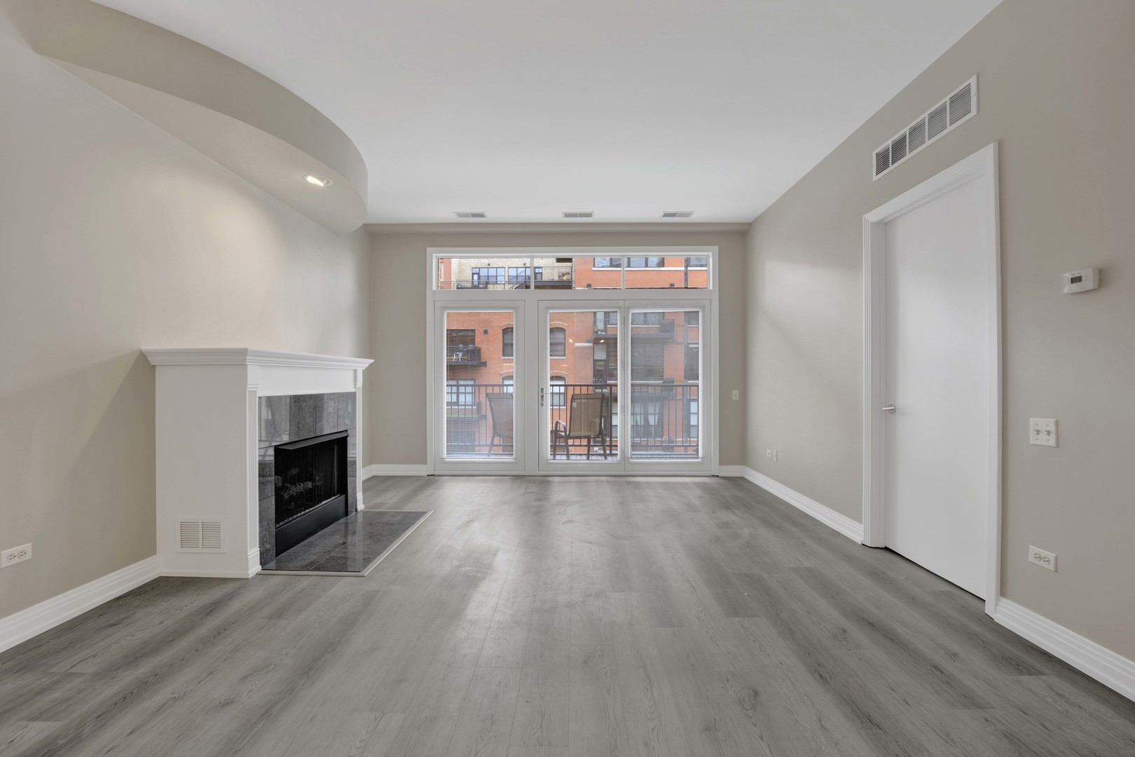550 W Fulton Street Unit: 507