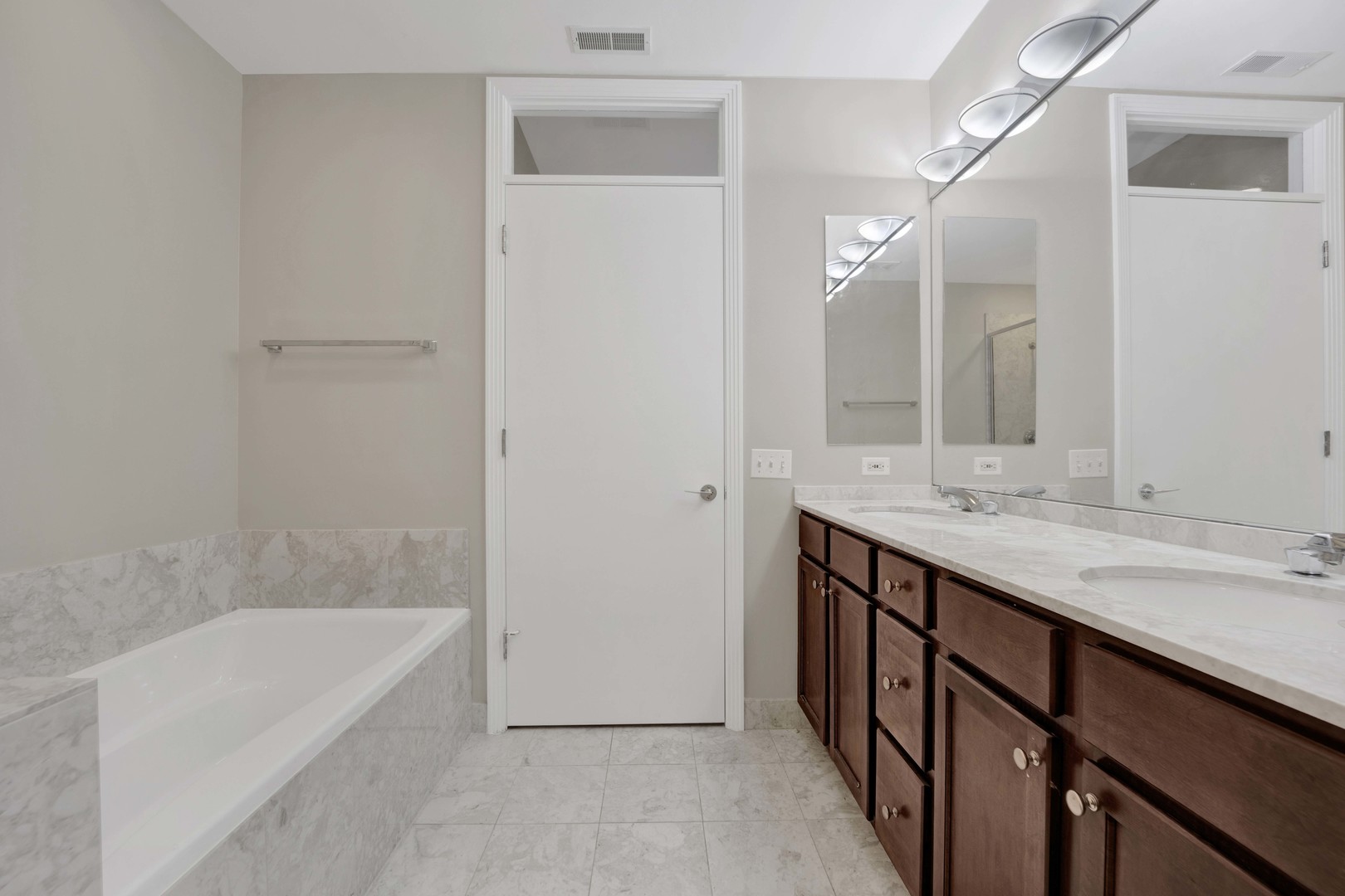550 W Fulton Street Unit: 507