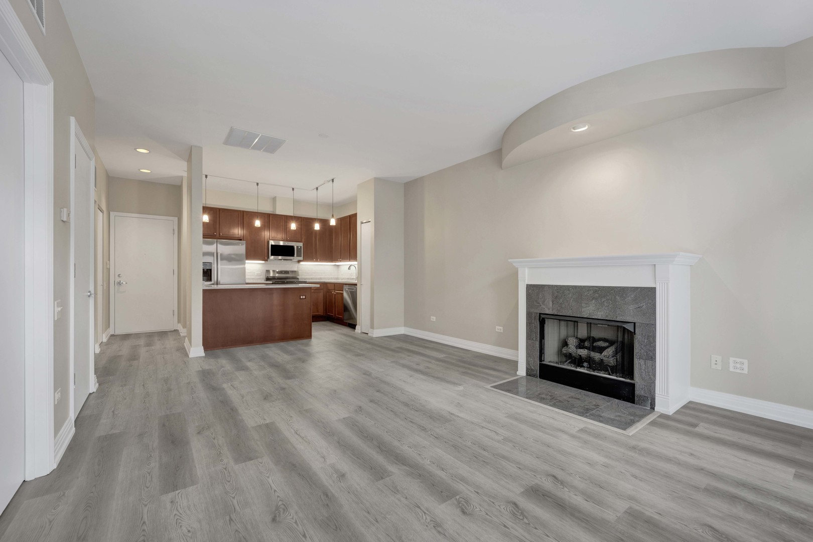 550 W Fulton Street Unit: 507