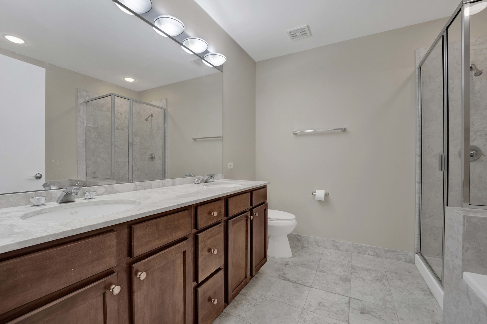 550 W Fulton Street Unit: 507