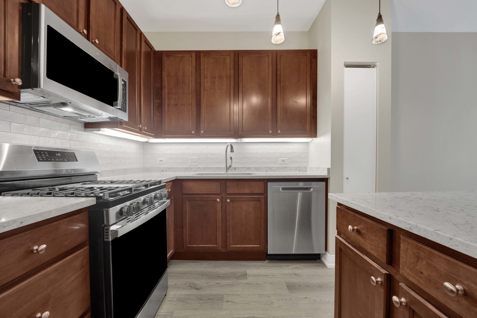 550 W Fulton Street Unit: 507